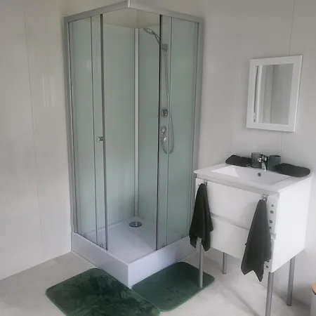 Appartement Number 17 *